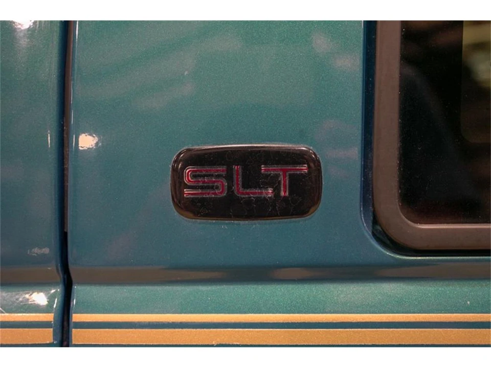 1997 GMC Sierra 1st Gen - Image 26 of 31