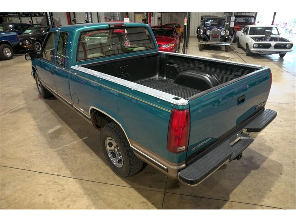 1997 GMC Sierra 1st Gen - Image 16 of 31
