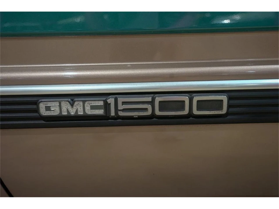1997 GMC Sierra 1st Gen - Image 22 of 31
