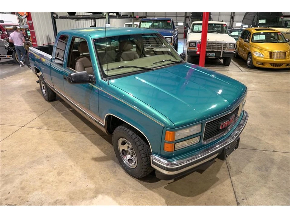 1997 GMC Sierra 1st Gen - Image 14 of 31