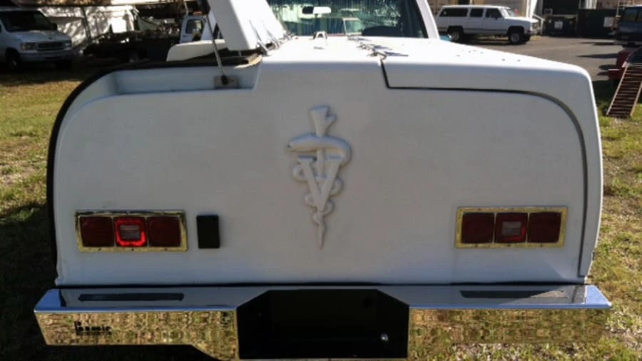 1997 GMC Sierra 1st Gen - Image 5 of 8