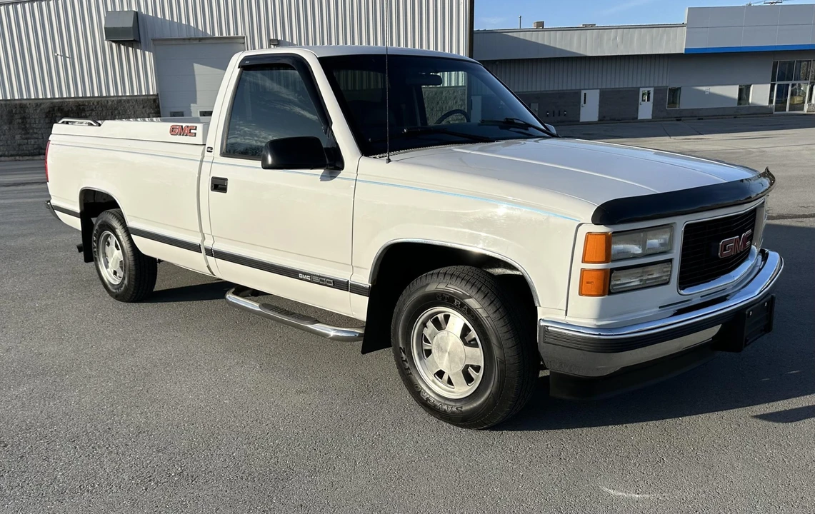 1997 GMC Sierra 1st Gen - Image 12 of 31