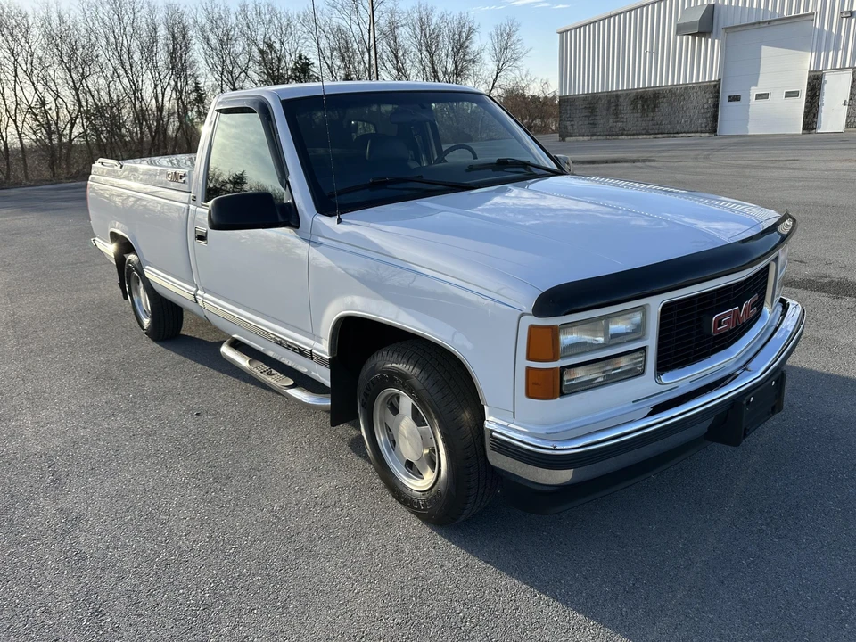 1997 GMC Sierra 1st Gen - Image 10 of 31