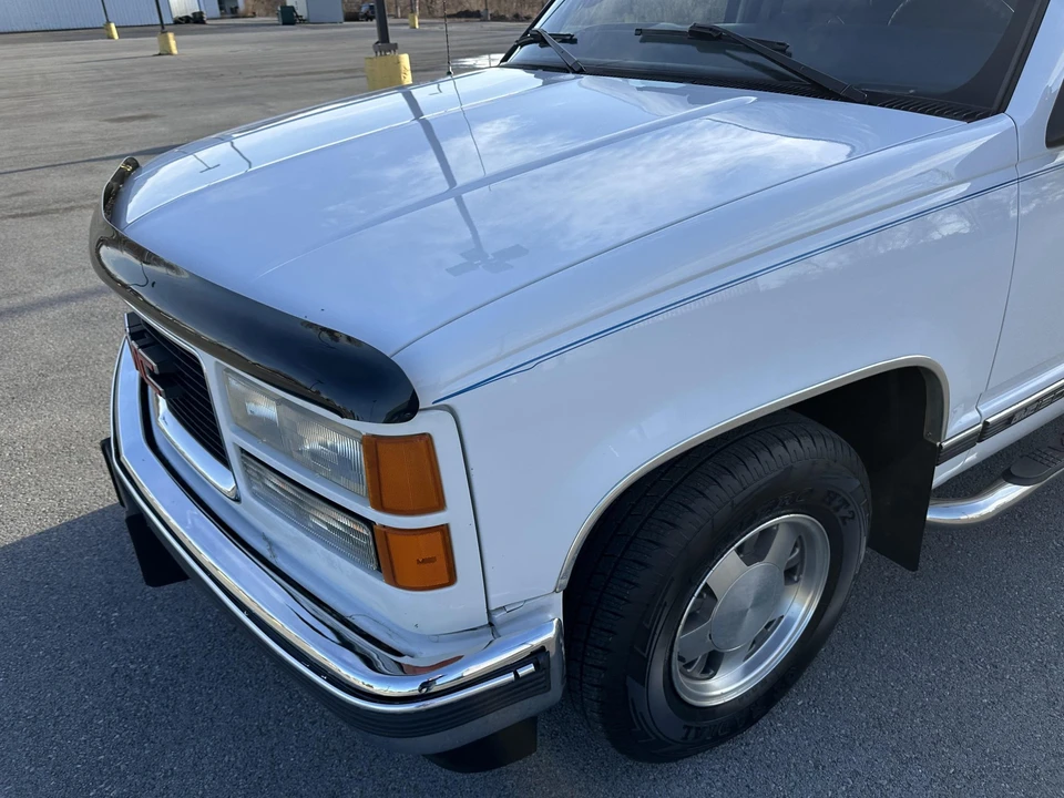 1997 GMC Sierra 1st Gen - Image 26 of 31