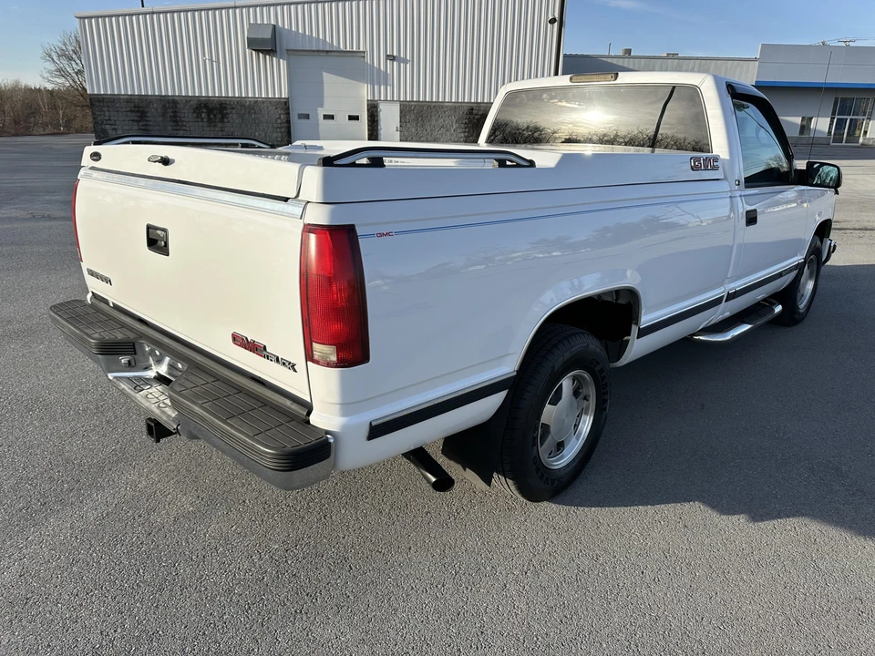1997 GMC Sierra 1st Gen - Image 16 of 31