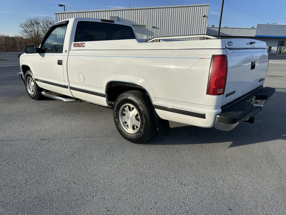 1997 GMC Sierra 1st Gen - Image 21 of 31