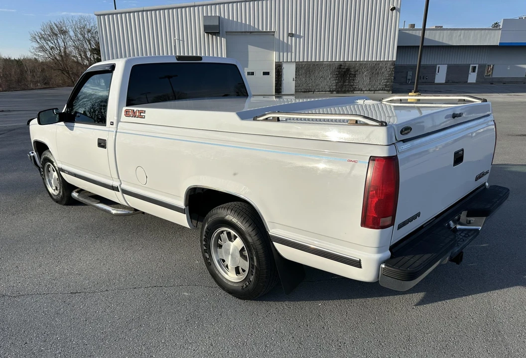 1997 GMC Sierra 1st Gen - Image 22 of 31