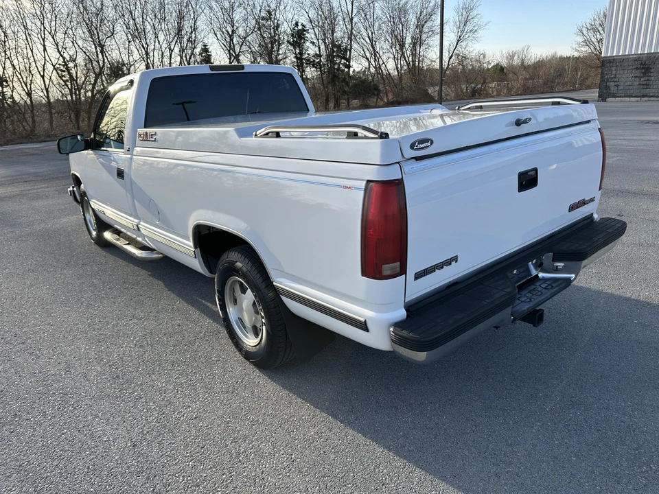 1997 GMC Sierra 1st Gen - Image 18 of 31