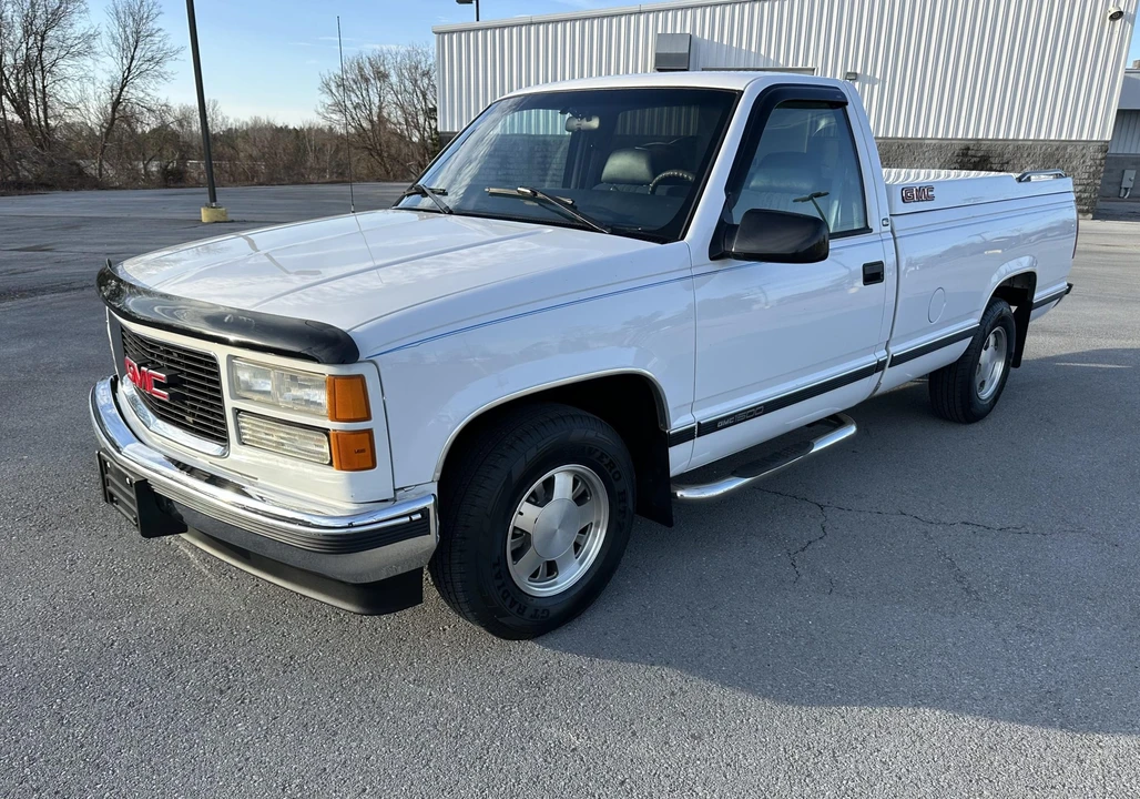 1997 GMC Sierra 1st Gen - Image 3 of 31