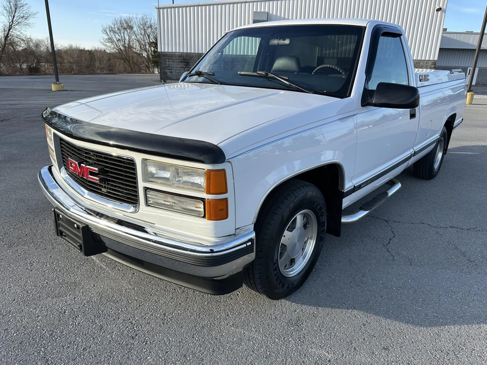 1997 GMC Sierra 1st Gen - Image 4 of 31