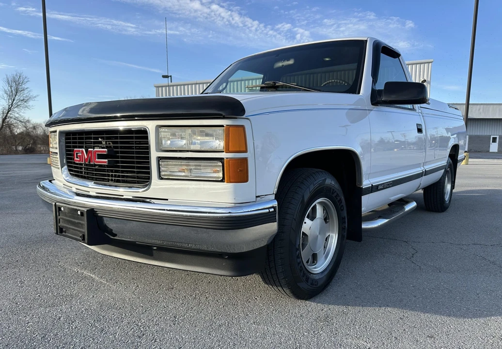 1997 GMC Sierra 1st Gen - Image 5 of 31