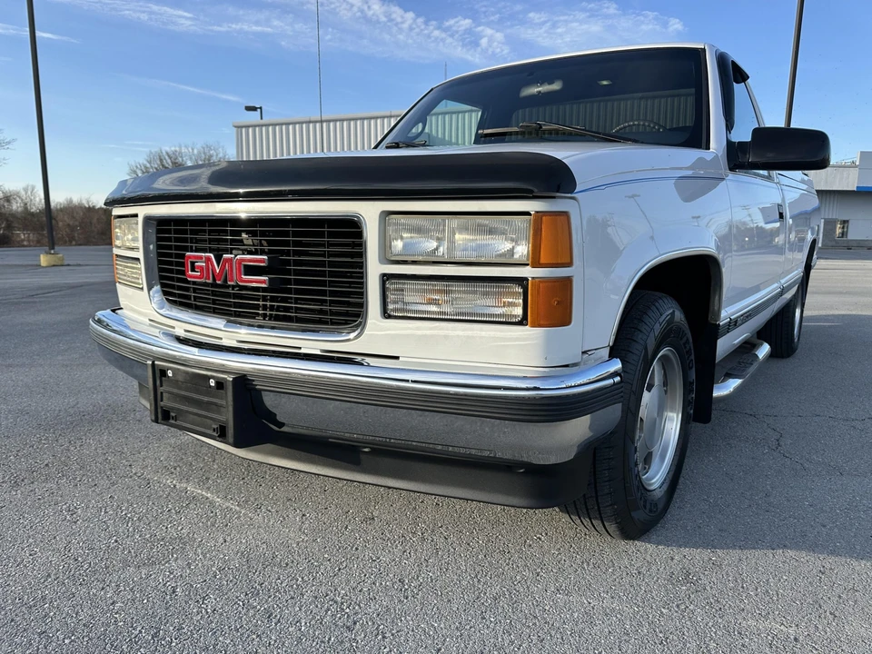 1997 GMC Sierra 1st Gen - Image 6 of 31