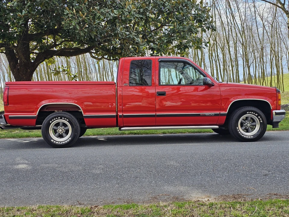 1997 GMC Sierra 1st Gen - Image 26 of 31