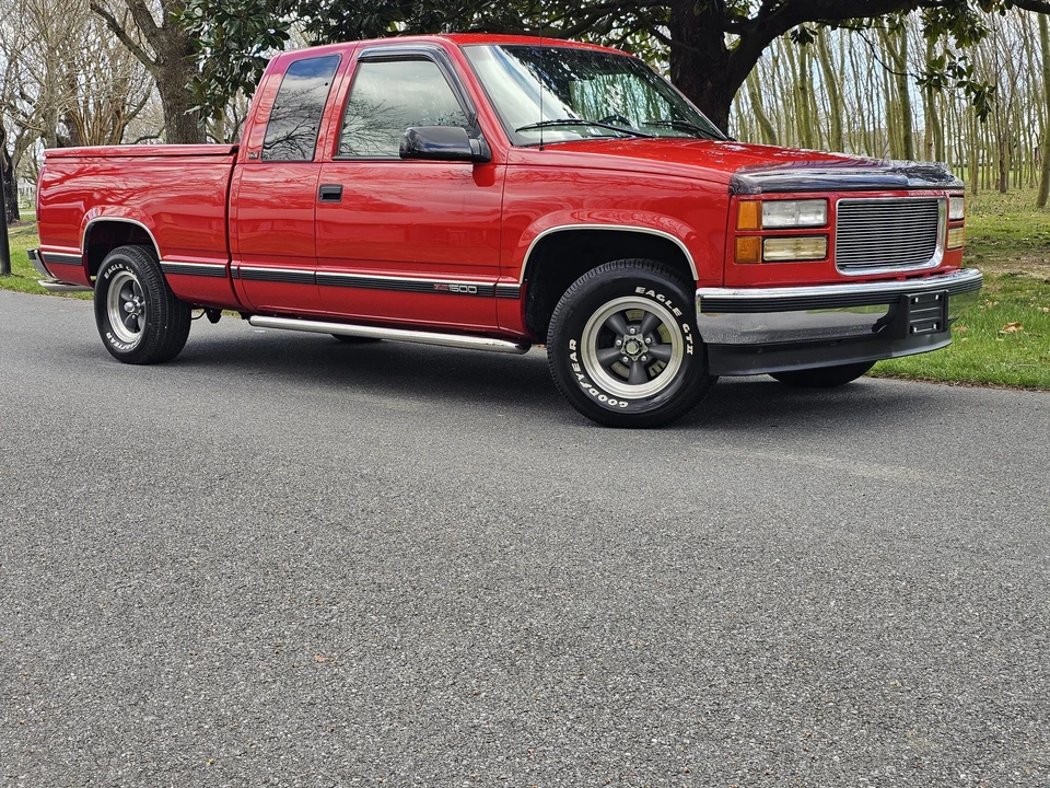 1997 GMC Sierra 1st Gen - Image 28 of 31