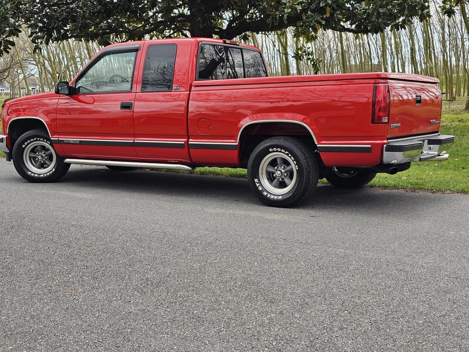 1997 GMC Sierra 1st Gen - Image 9 of 31