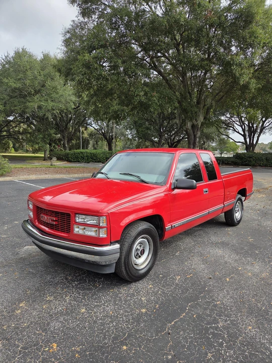 1997 GMC Sierra Heavy Duty 2nd Gen - Image 2 of 31