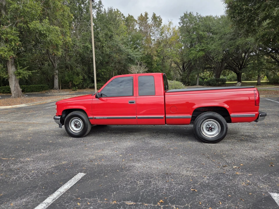 1997 GMC Sierra Heavy Duty 2nd Gen - Image 24 of 31