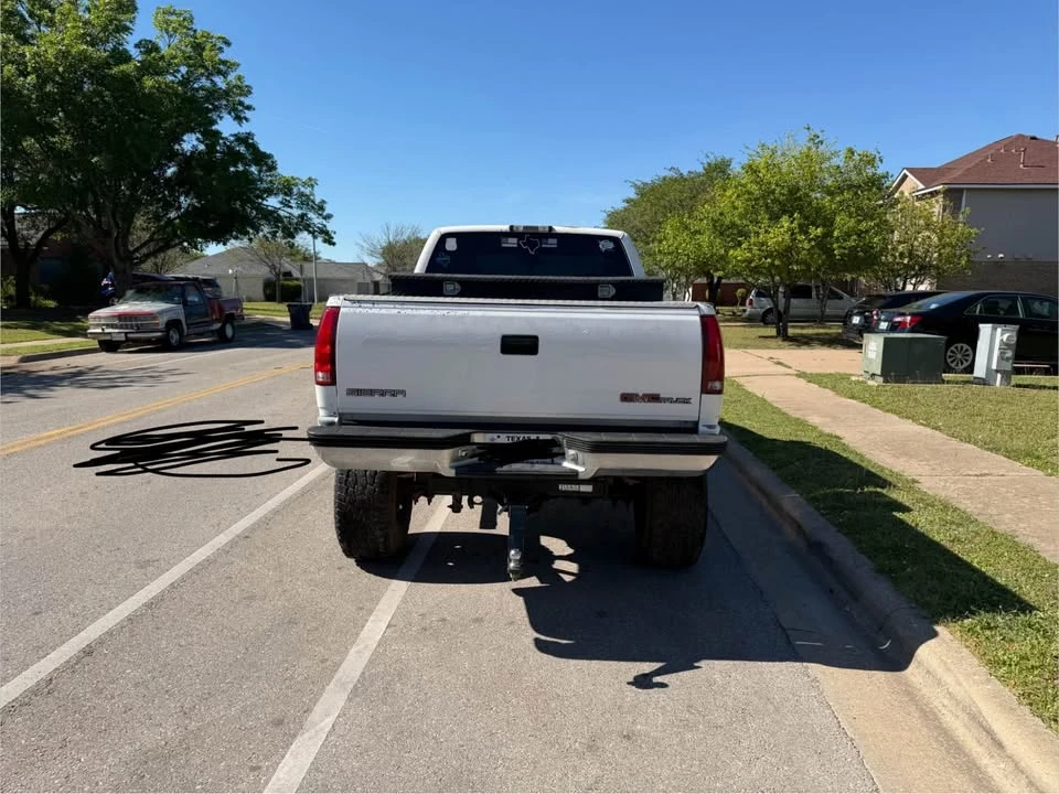 1997 GMC Sierra 1st Gen - Image 4 of 10