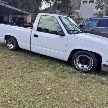1997 GMC Sierra (Classic) 1500 Regular Cab SL Pickup 2D 6 1/2 ft