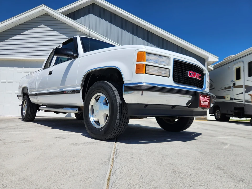 1997 GMC Sierra 1st Gen - Image 4 of 31