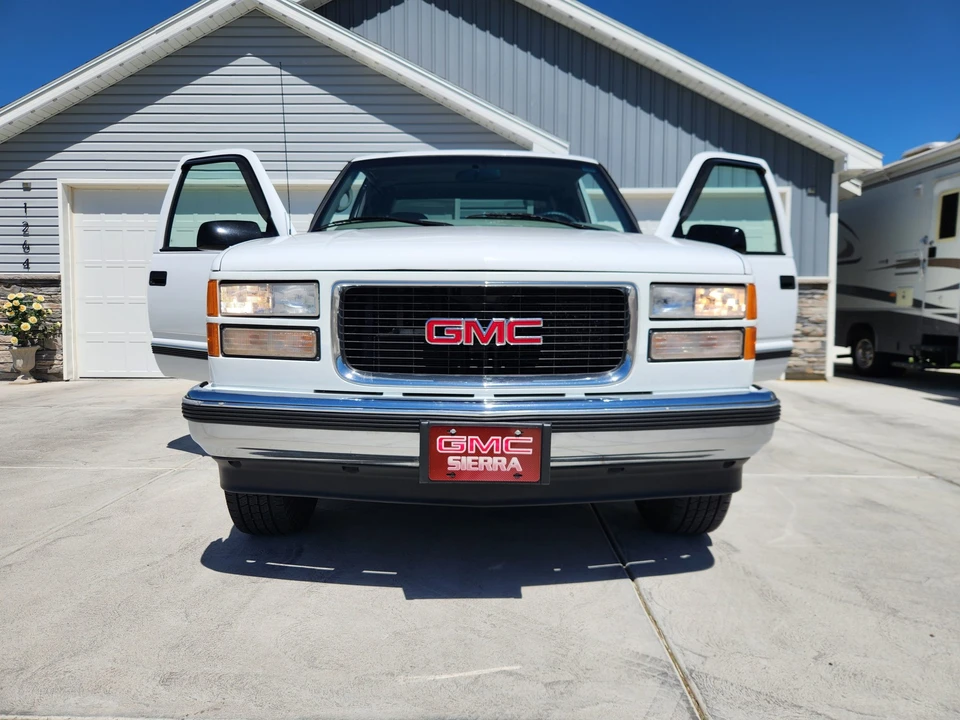 1997 GMC Sierra 1st Gen - Image 25 of 31
