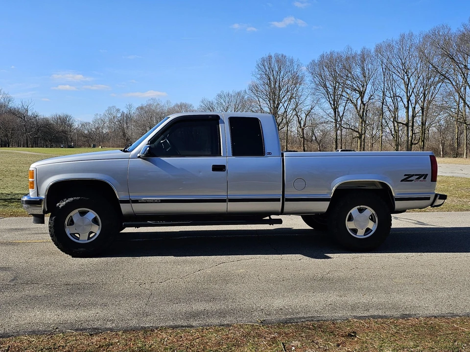 1997 GMC Sierra 1st Gen - Image 10 of 31