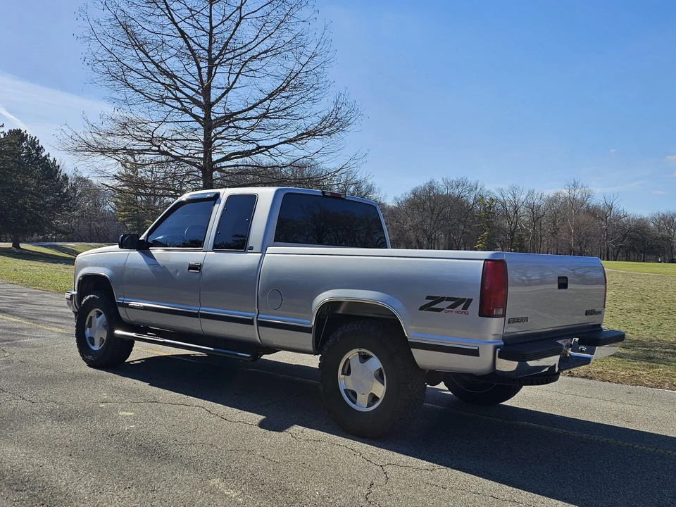 1997 GMC Sierra 1st Gen - Image 9 of 31