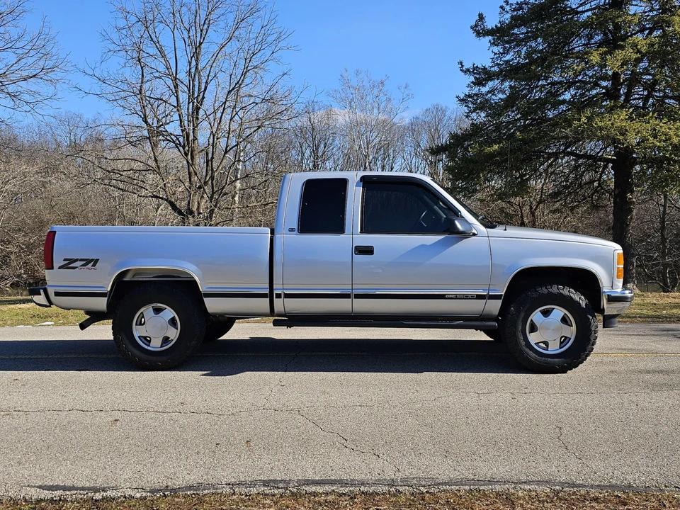1997 GMC Sierra 1st Gen - Image 6 of 31