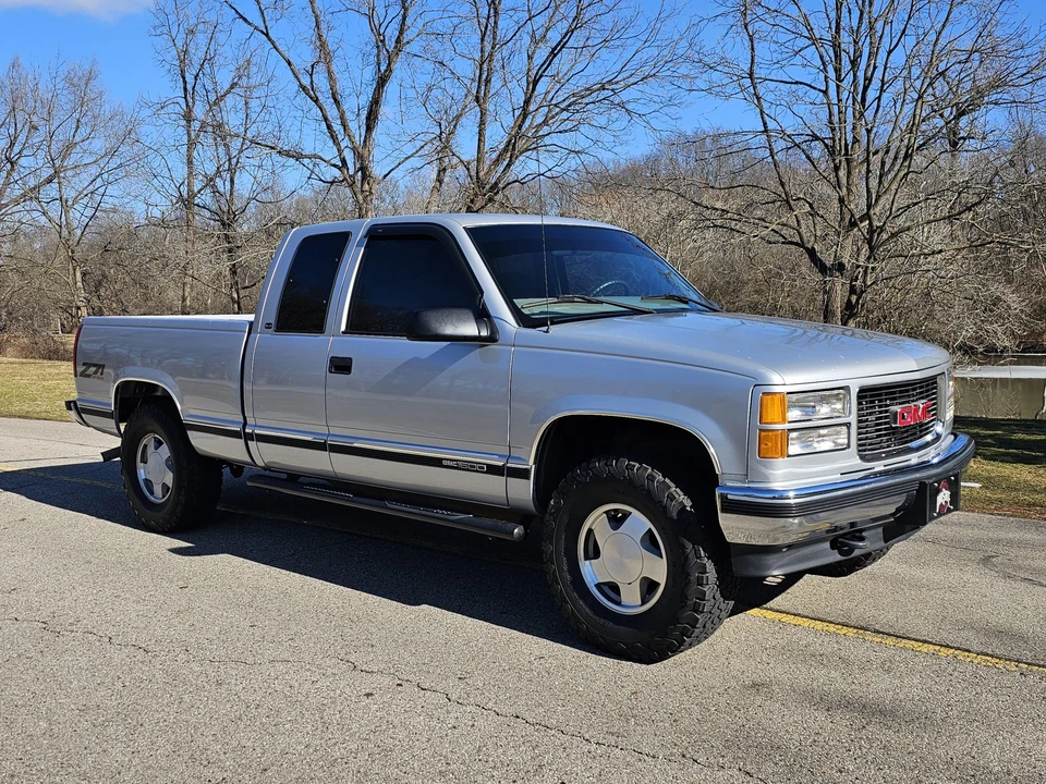 1997 GMC Sierra 1st Gen - Image 5 of 31