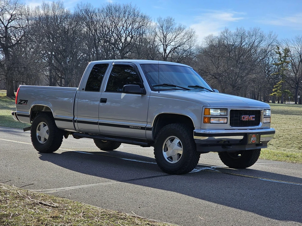 1997 GMC Sierra 1st Gen - Image 4 of 31