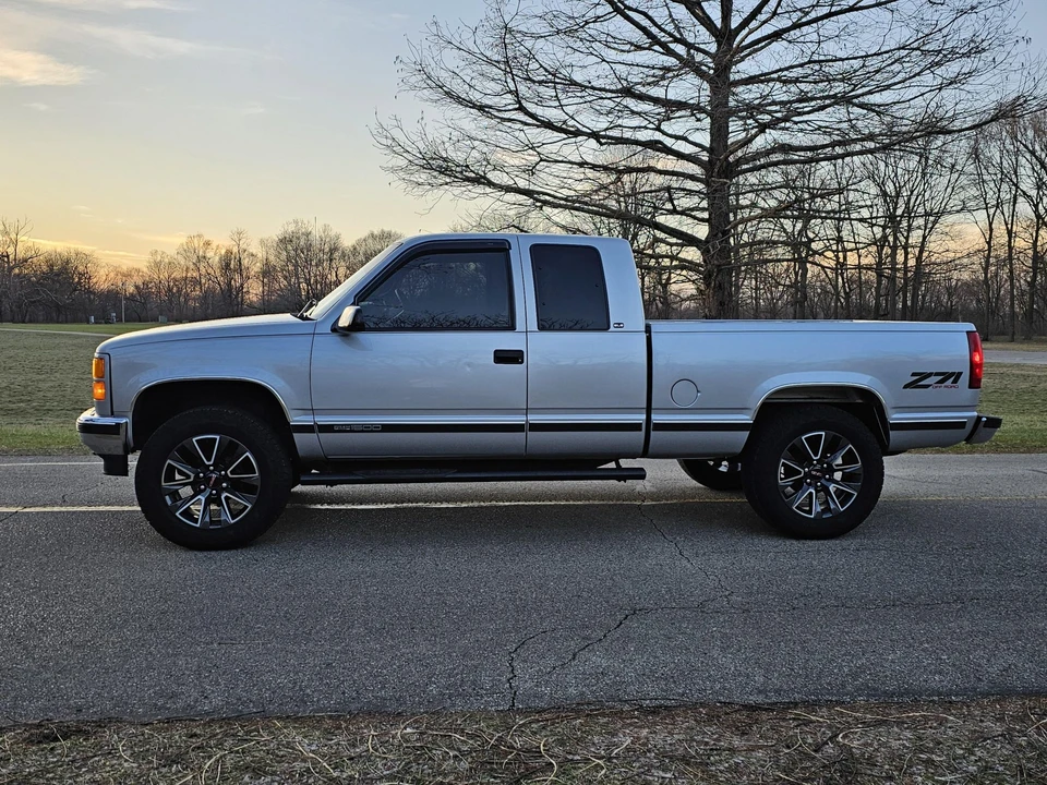 1997 GMC Sierra 1st Gen - Image 20 of 31