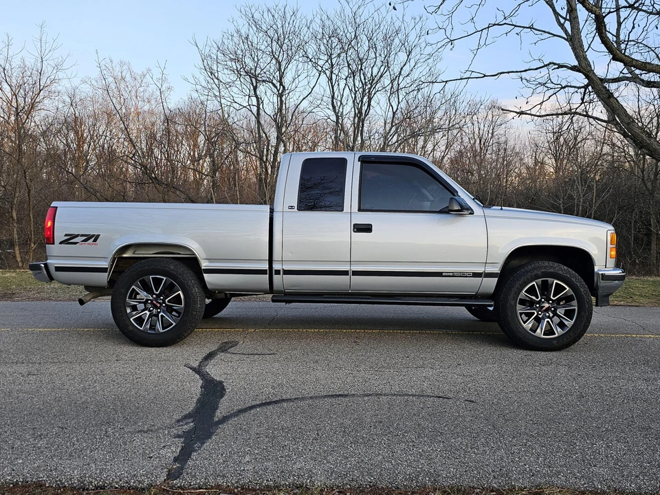 1997 GMC Sierra 1st Gen - Image 16 of 31
