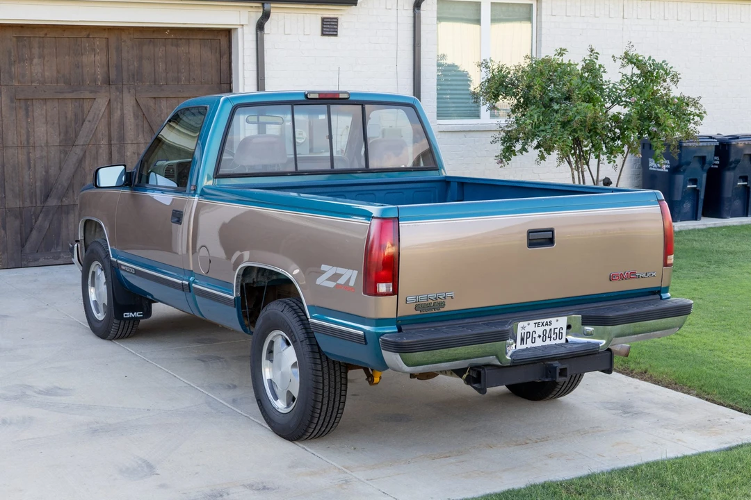 1997 GMC Sierra 1st Gen - Image 5 of 31