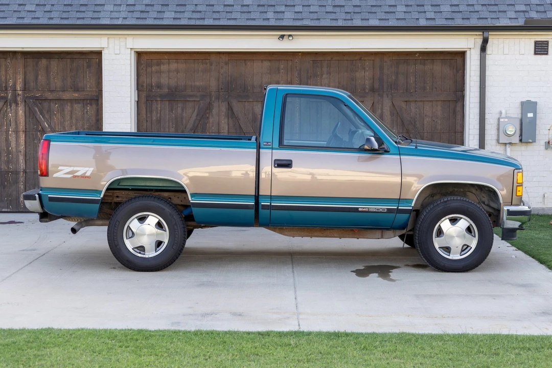 1997 GMC Sierra 1st Gen - Image 11 of 31