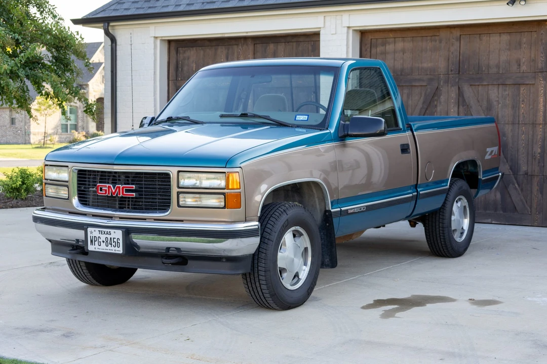 1997 GMC Sierra 1st Gen - Image 2 of 31