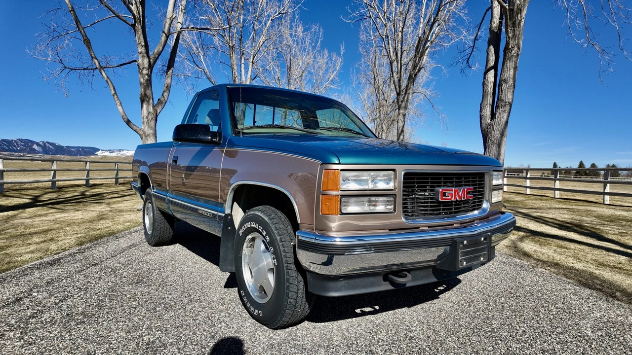 1997 GMC Sierra 1st Gen - Image 8 of 31