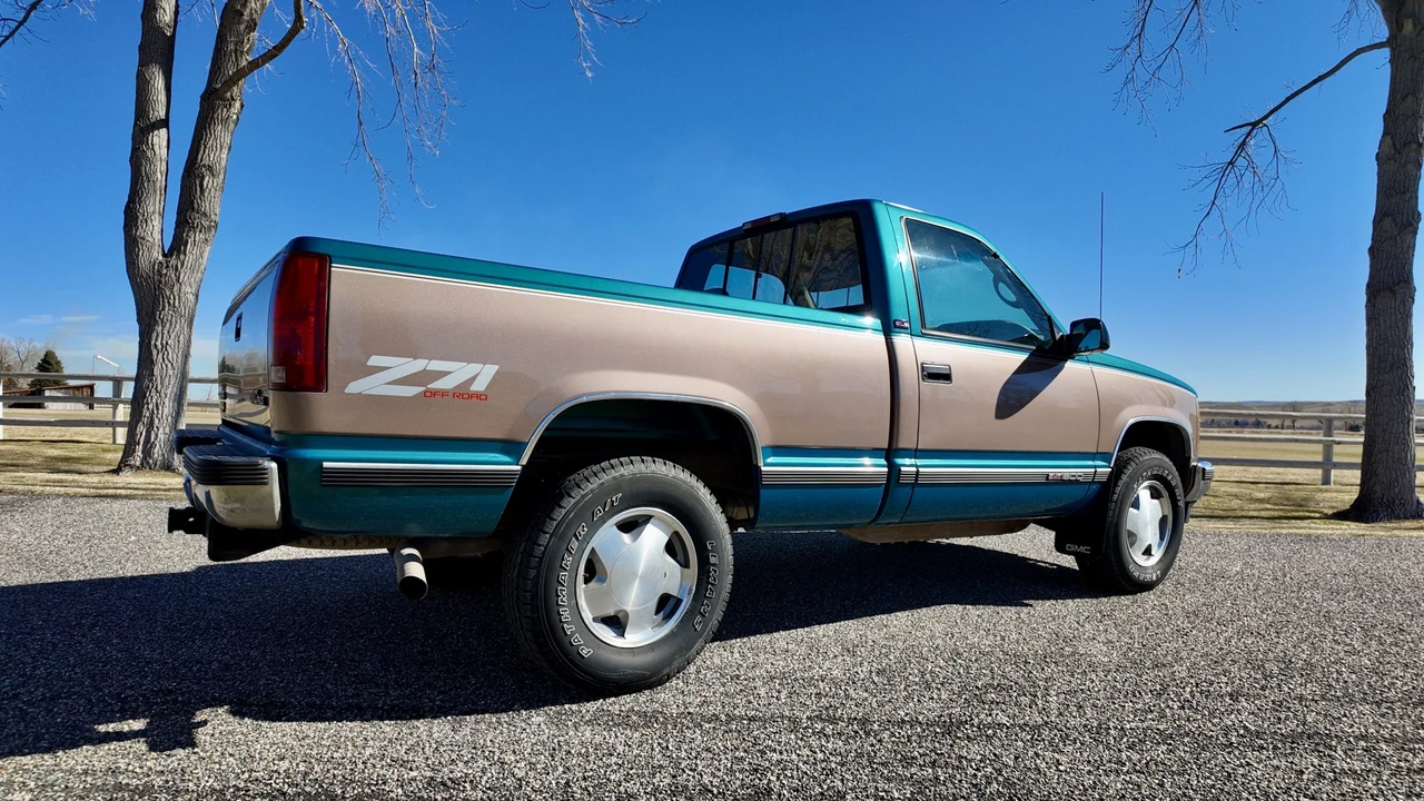 1997 GMC Sierra 1st Gen - Image 21 of 31