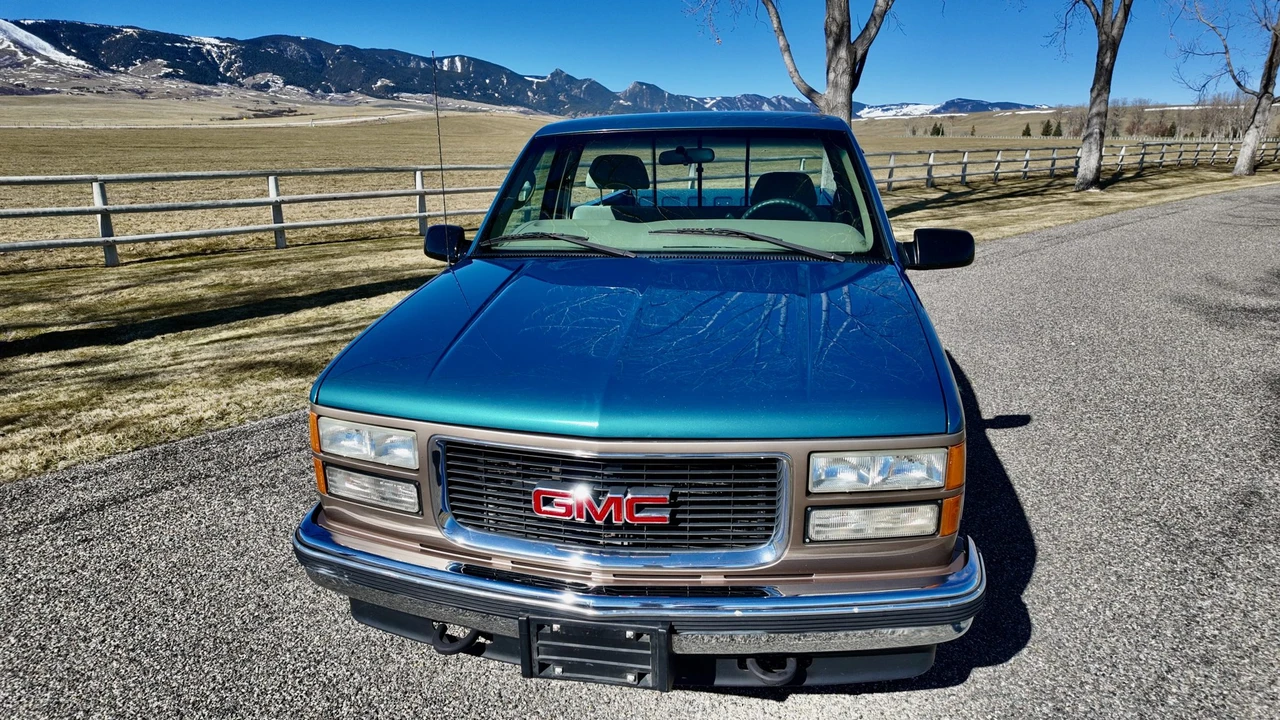 1997 GMC Sierra 1st Gen - Image 4 of 31