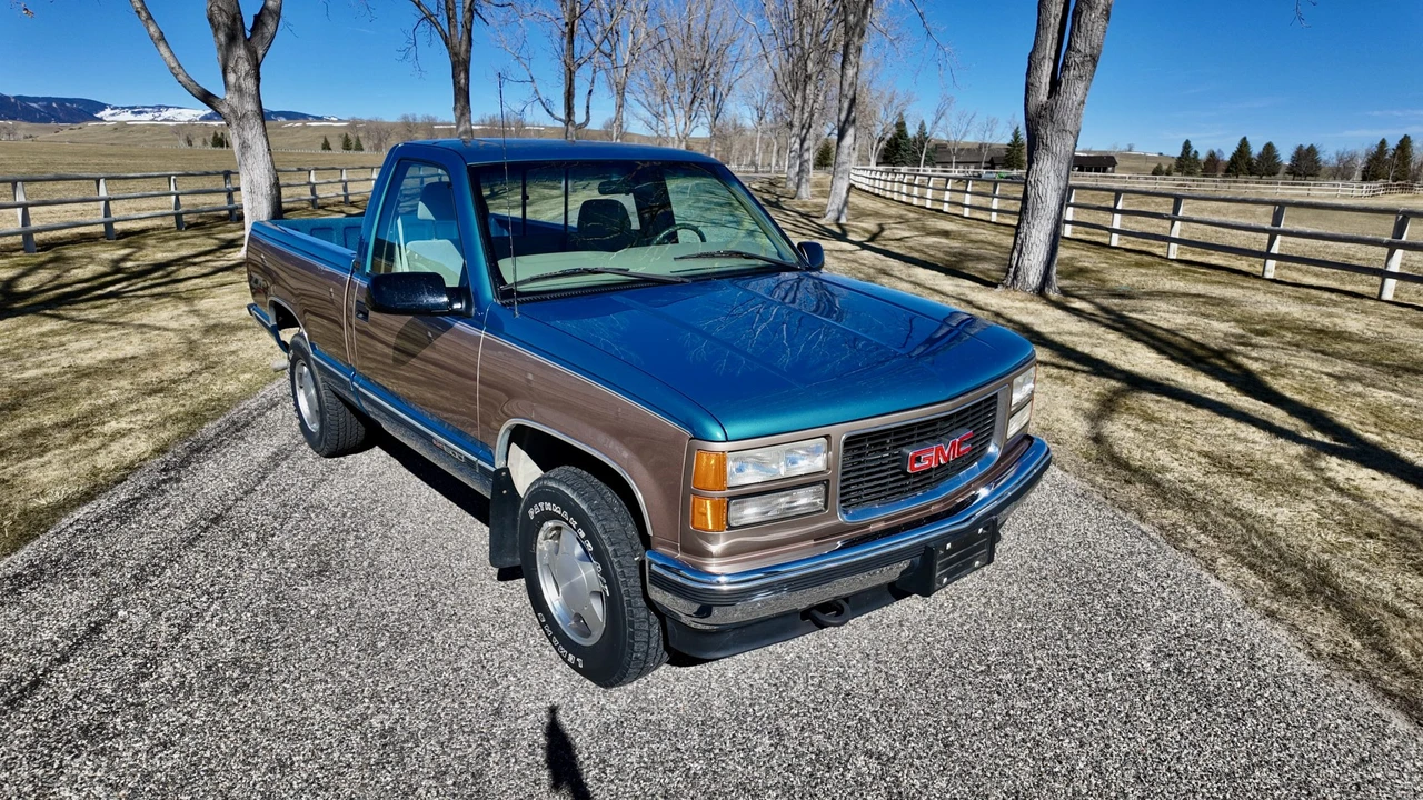 1997 GMC Sierra 1st Gen - Image 9 of 31