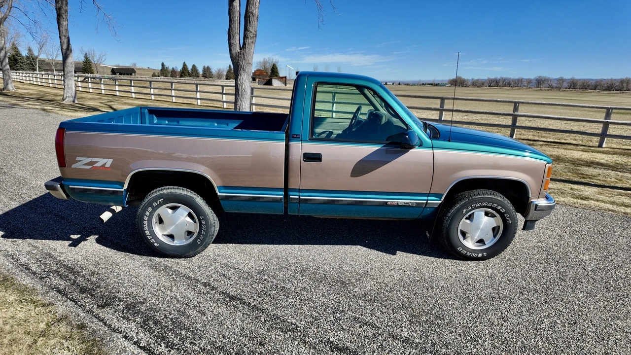 1997 GMC Sierra 1st Gen - Image 16 of 31