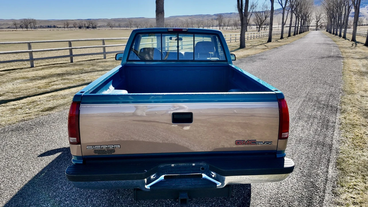 1997 GMC Sierra 1st Gen - Image 27 of 31