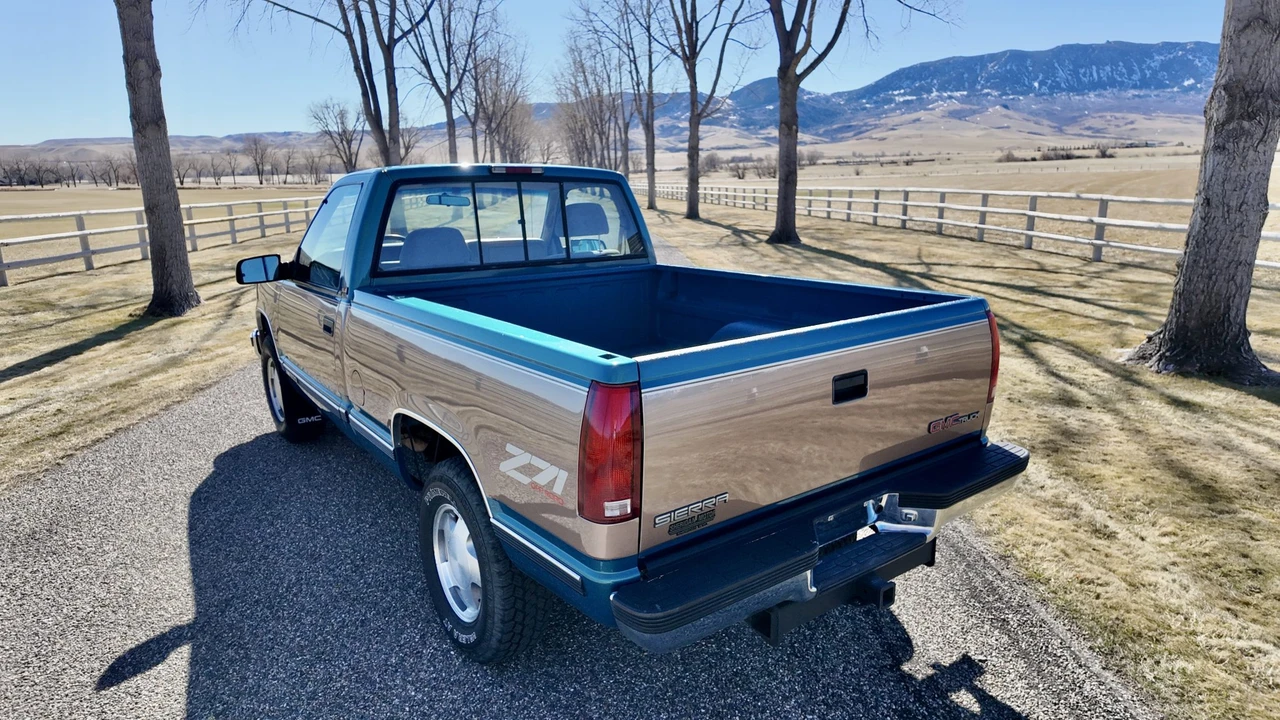 1997 GMC Sierra 1st Gen - Image 31 of 31