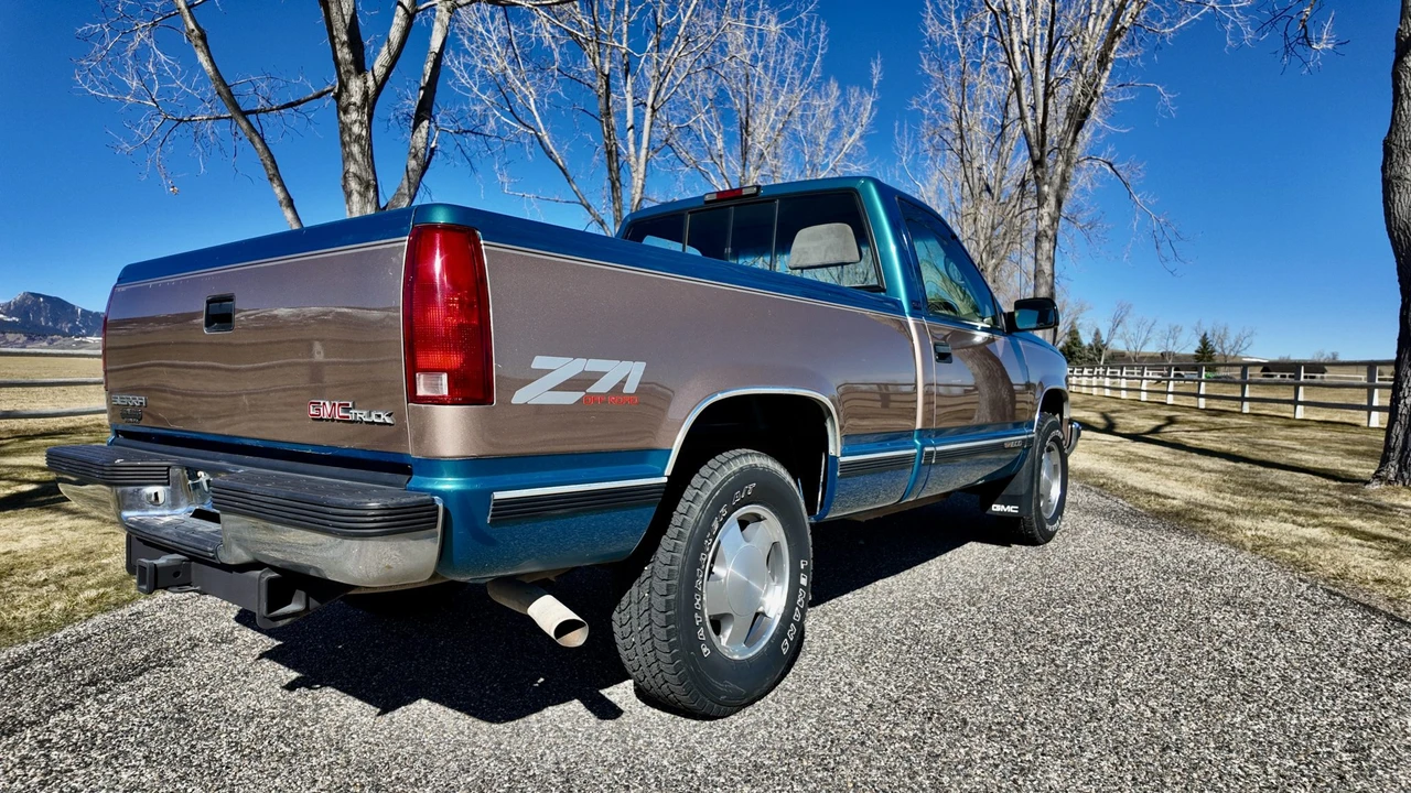1997 GMC Sierra 1st Gen - Image 23 of 31