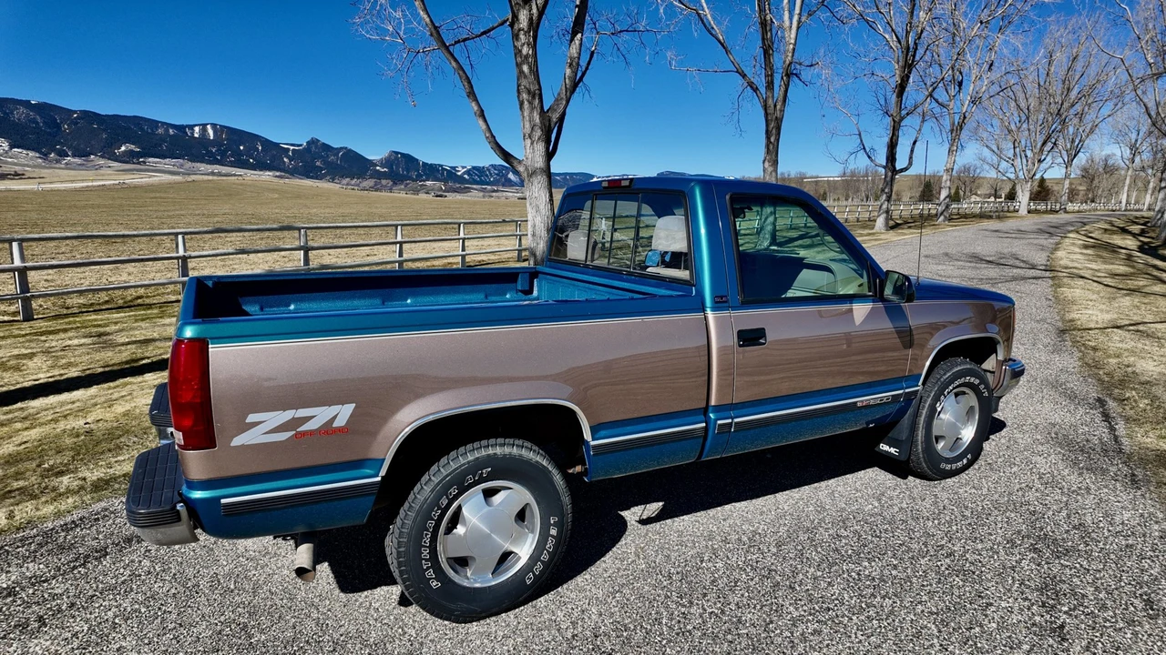 1997 GMC Sierra 1st Gen - Image 19 of 31