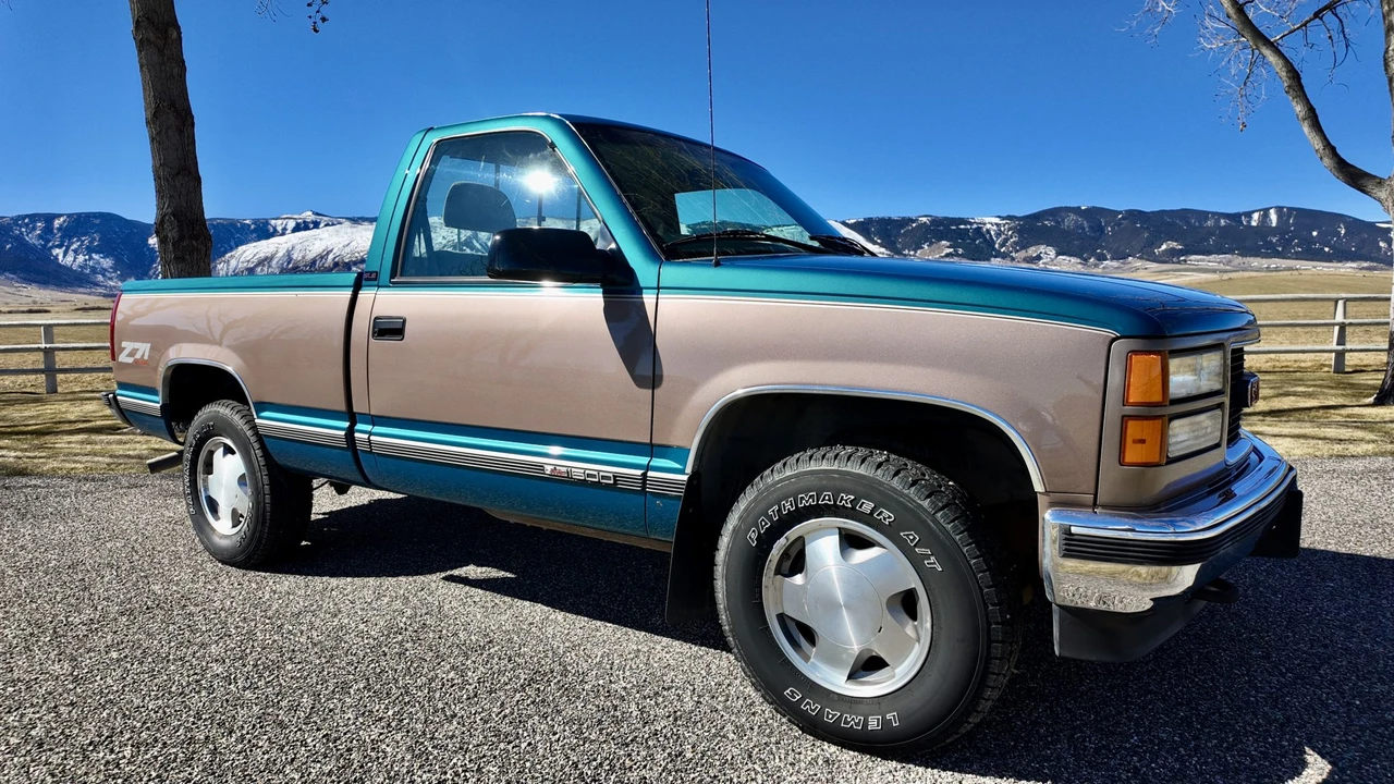 1997 GMC Sierra 1st Gen - Image 13 of 31