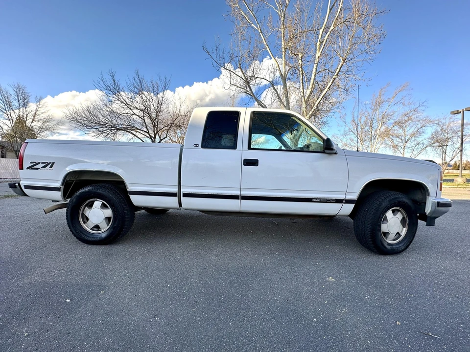 1997 GMC Sierra 1st Gen - Image 31 of 31