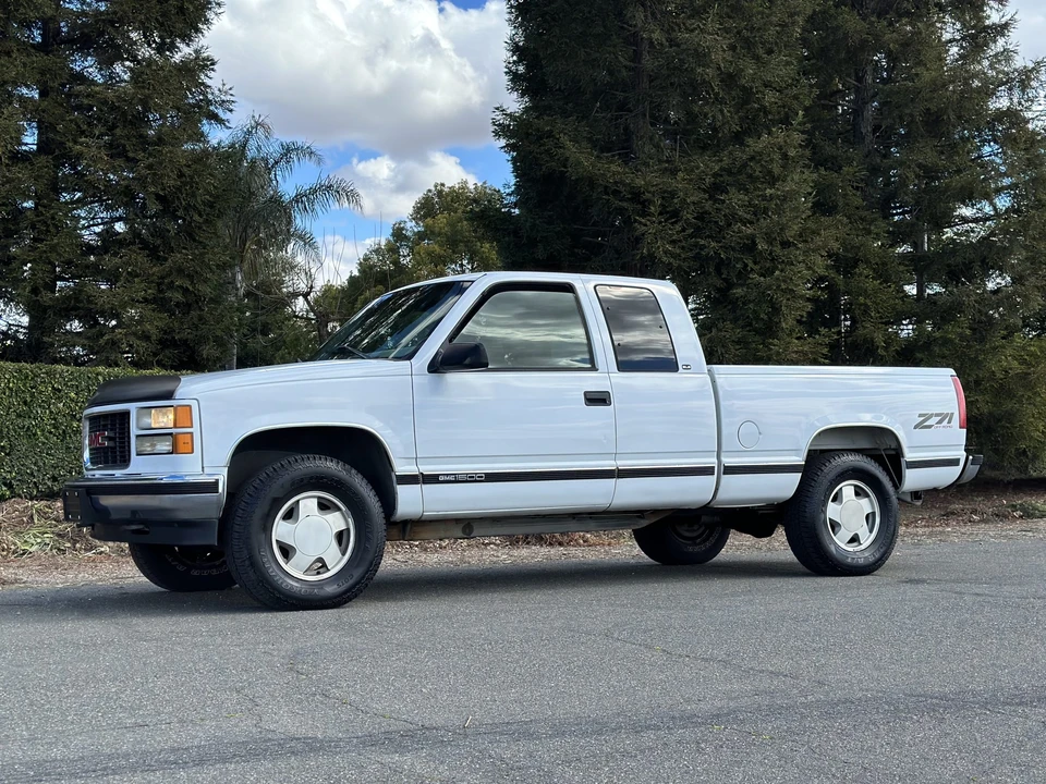 1997 GMC Sierra 1st Gen - Image 17 of 31
