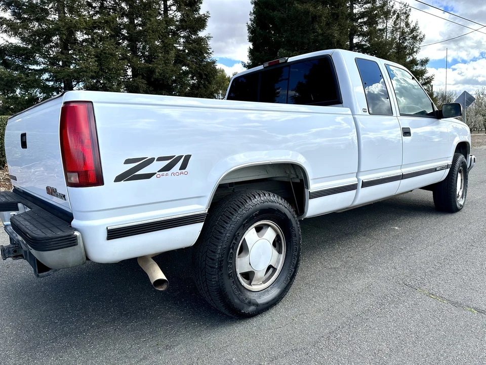 1997 GMC Sierra 1st Gen - Image 27 of 31