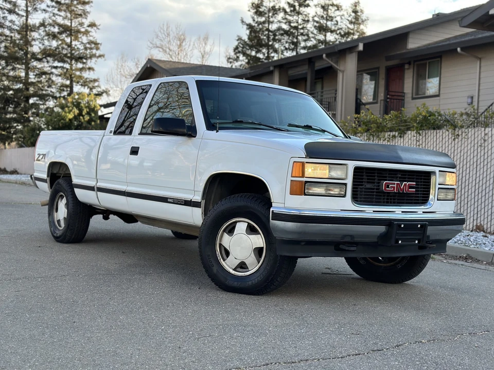 1997 GMC Sierra 1st Gen - Image 3 of 31