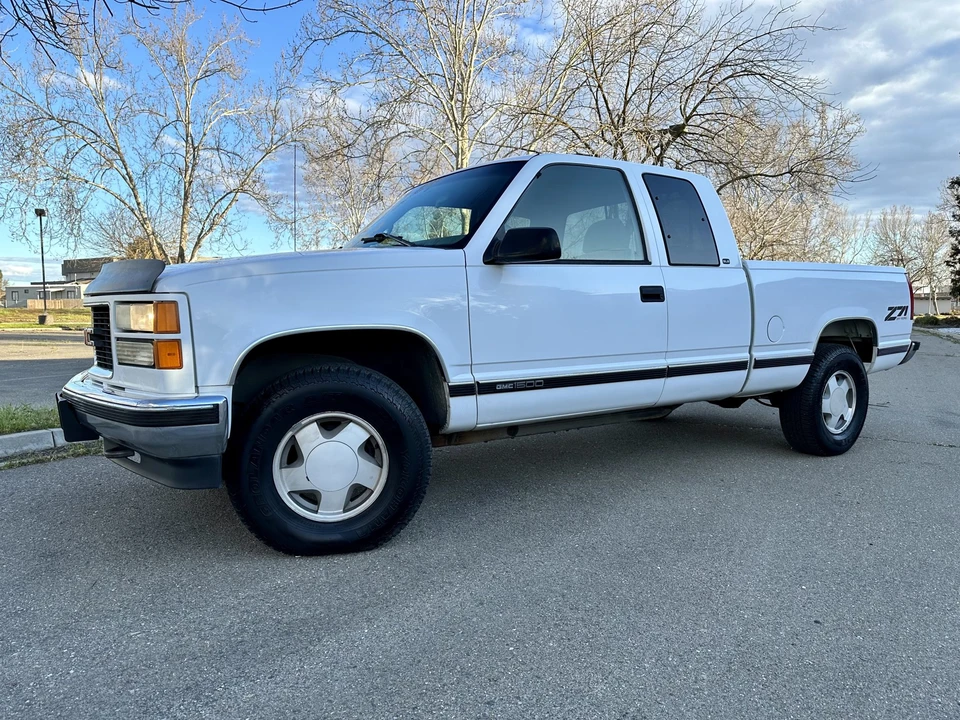 1997 GMC Sierra 1st Gen - Image 20 of 31